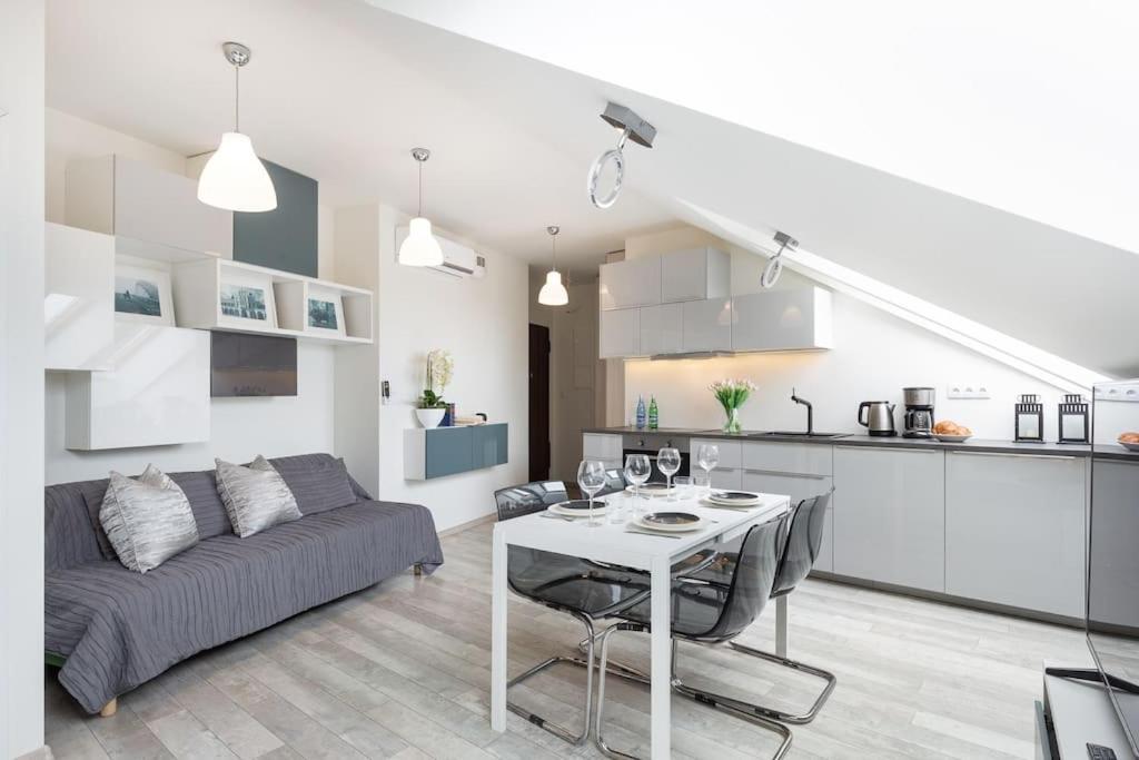 Modern & New Place Next To Wawel Castle & Vistula Красков Екстериор снимка